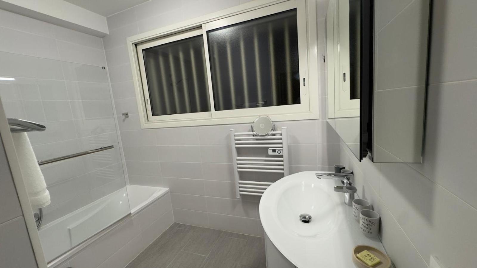 90M2 Apartement - Les Palmiers De Cannes Exterior photo